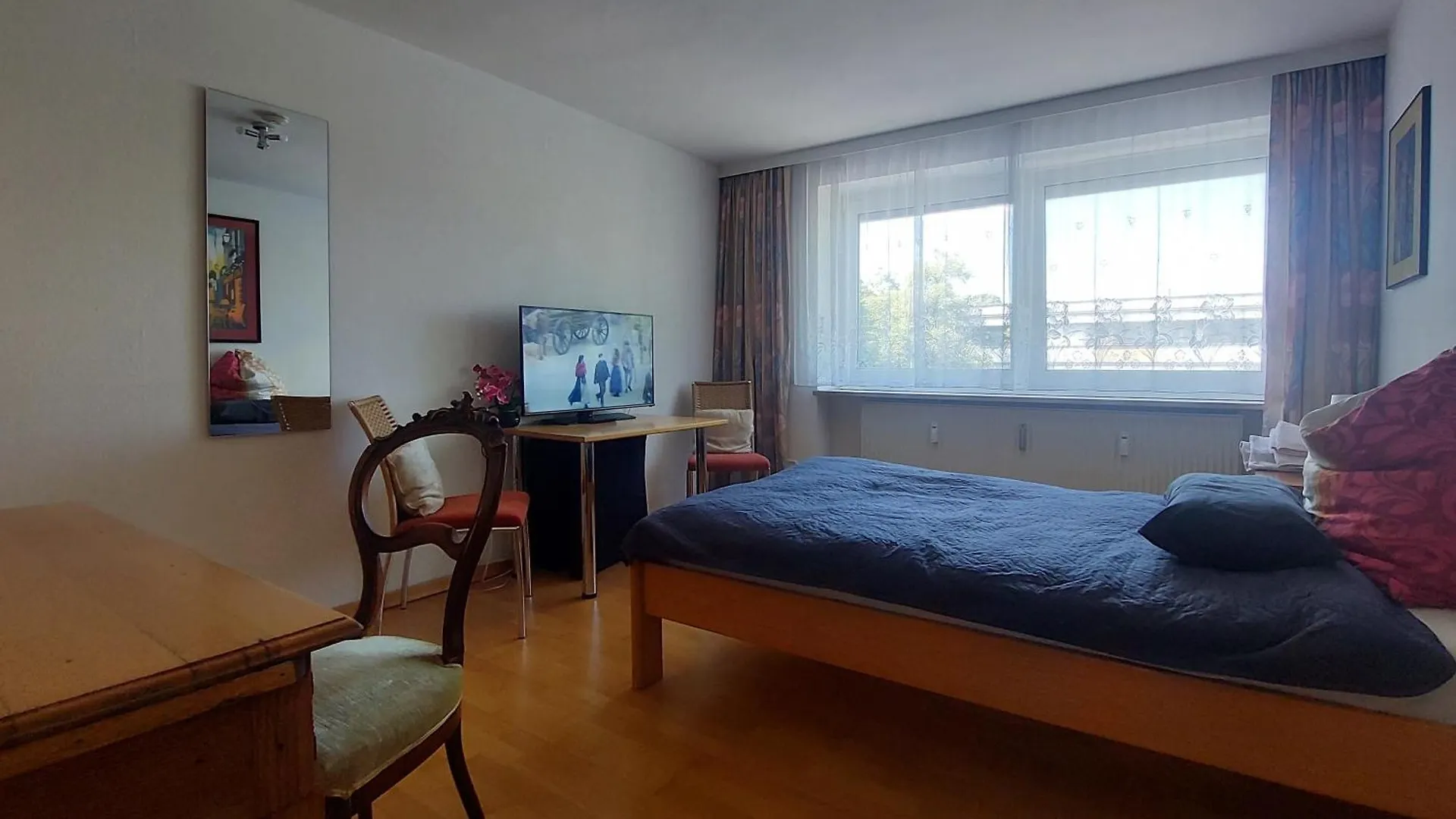 Budget Room 15 Min To Oktoberfest Munich Homestay